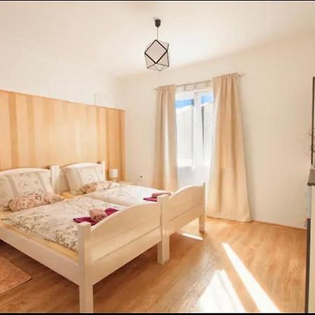 Rooms Bobic Licko Petrovo Selo Ngoại thất bức ảnh