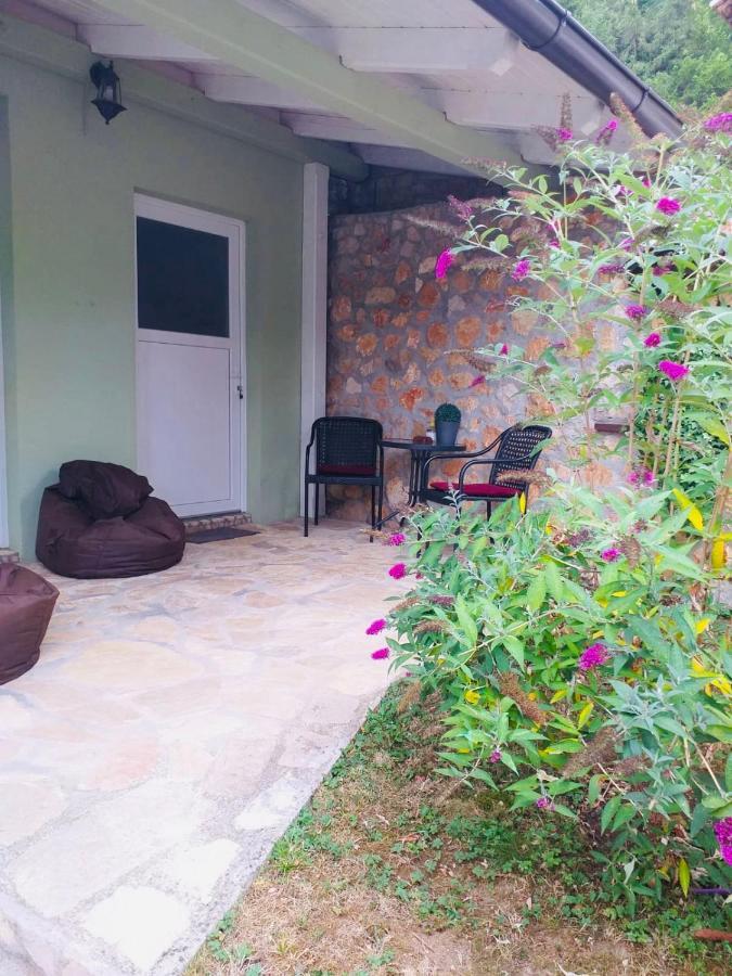 Rooms Bobic Licko Petrovo Selo Ngoại thất bức ảnh